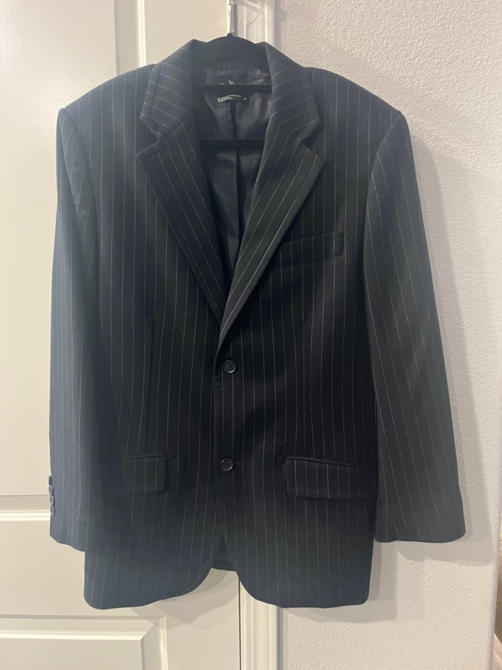 Marc Ecko Men's Black Pinstripe Blazer XL